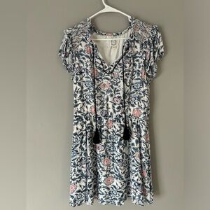 Women’s dress size large Francesca’s